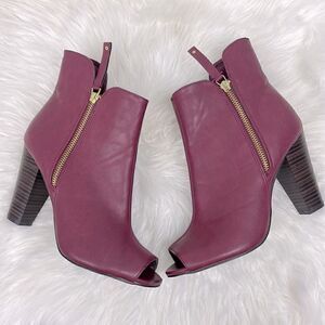 Breckelles | Burgundy open toe heel ankle booties 8.5